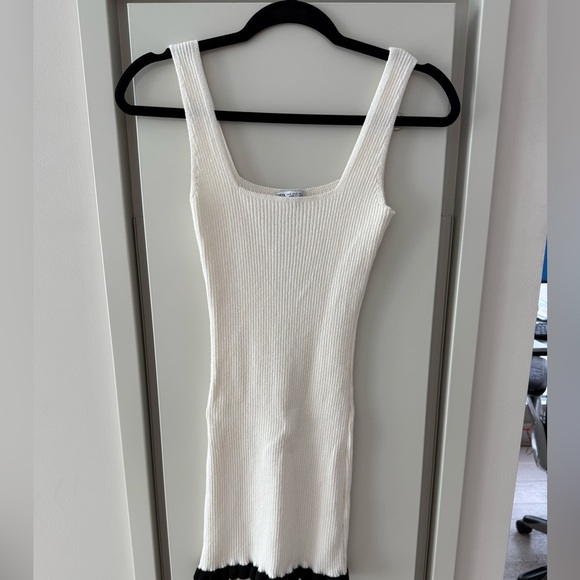 Zara Ruffle Knit Dress S - Picture 4 of 4